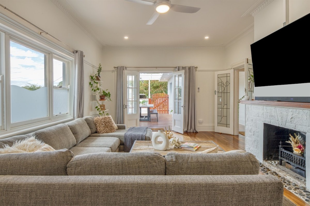 Character-Filled Home Near Scarborough Beach! gallery image 3