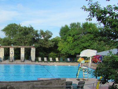 Luxe Ranch Vibe -5BR Pools Deck Fire Pit – 3200SF