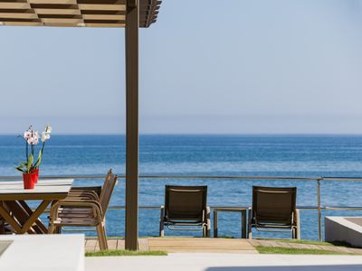 Deux Paradis, a BeachFront Retreat