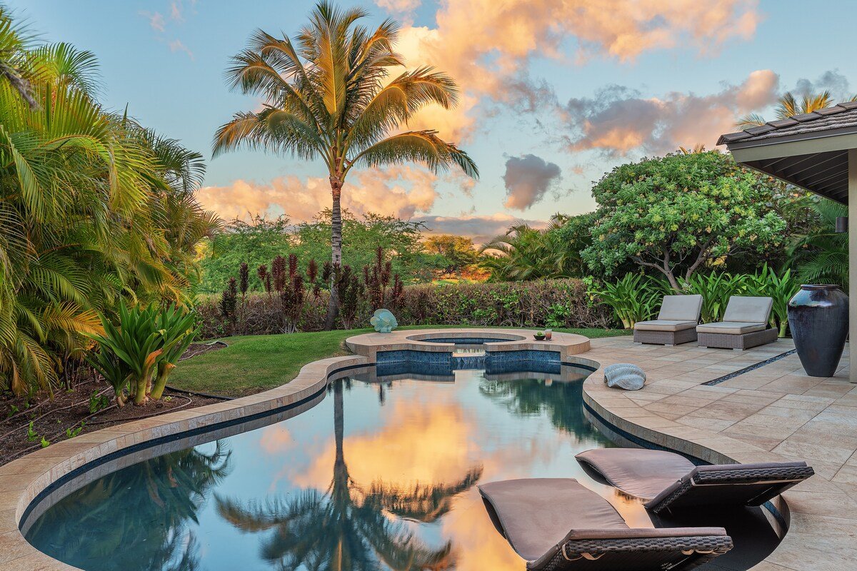 Beautiful 3 Bedroom Home at KaMilo with Pool! gallery image 4