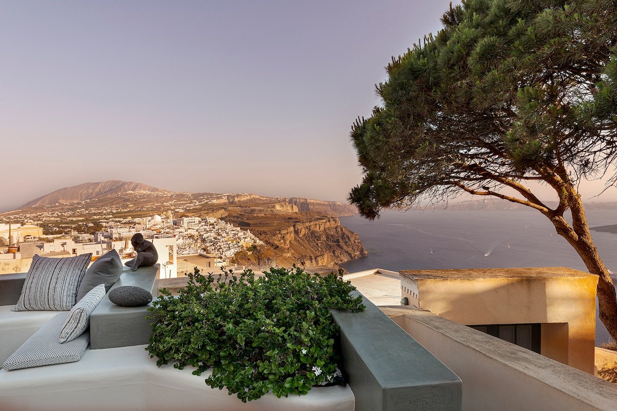 Coat of Arms Mansion – Caldera View Elegance gallery image 5