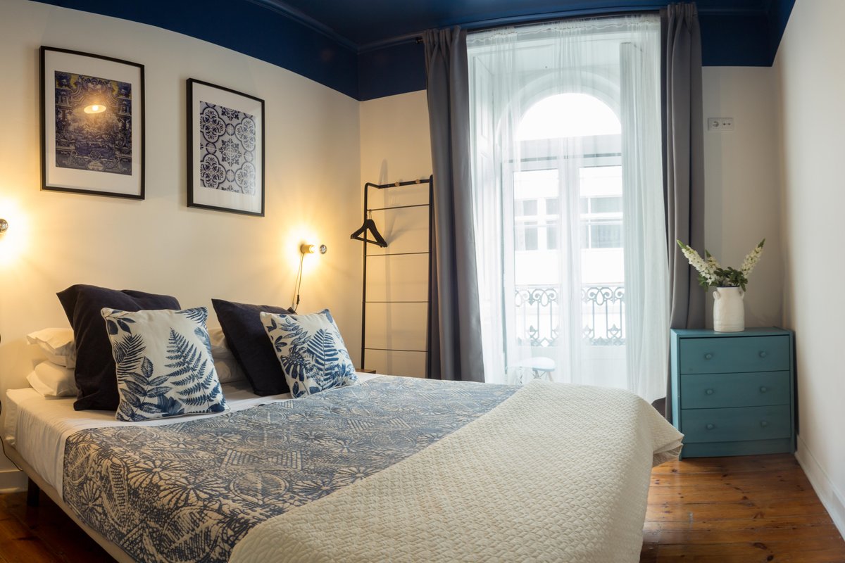 Unit for 28 people(14rooms&14batrhooms)