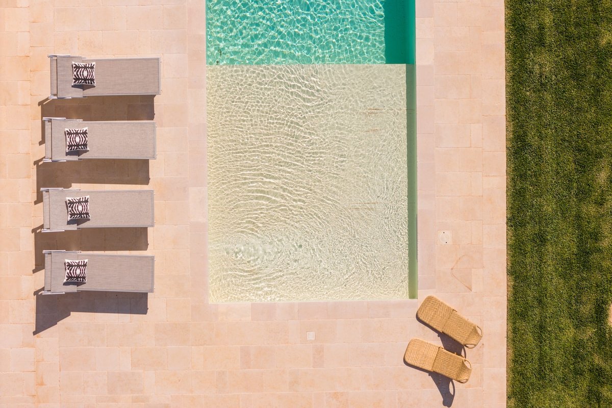 Villa Batu stylish 2 bedroom gallery image 5