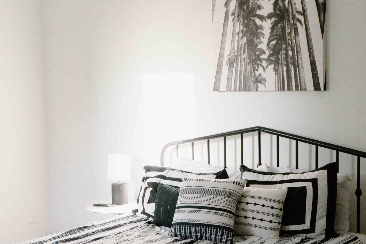 Salem’s Largest Stay | 3 Stories | Home Theater | gallery image 4