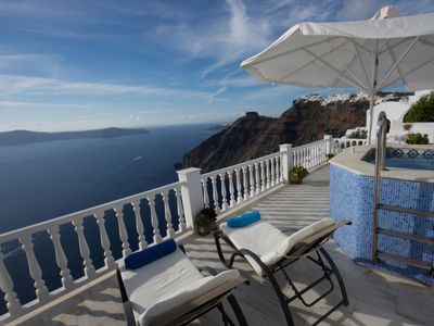 LUXURY APART ON TOP PRIVATE VILLA