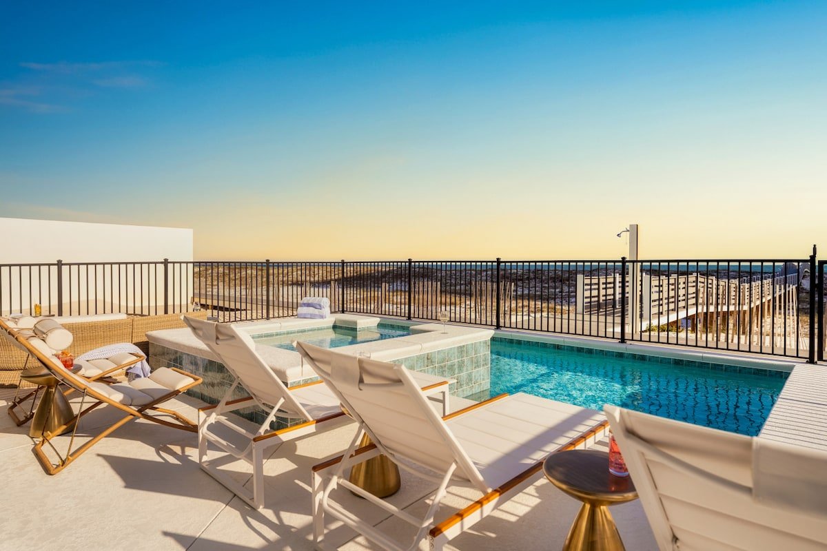 Miramare – Beachfront Luxury w/ Pool & Elevator