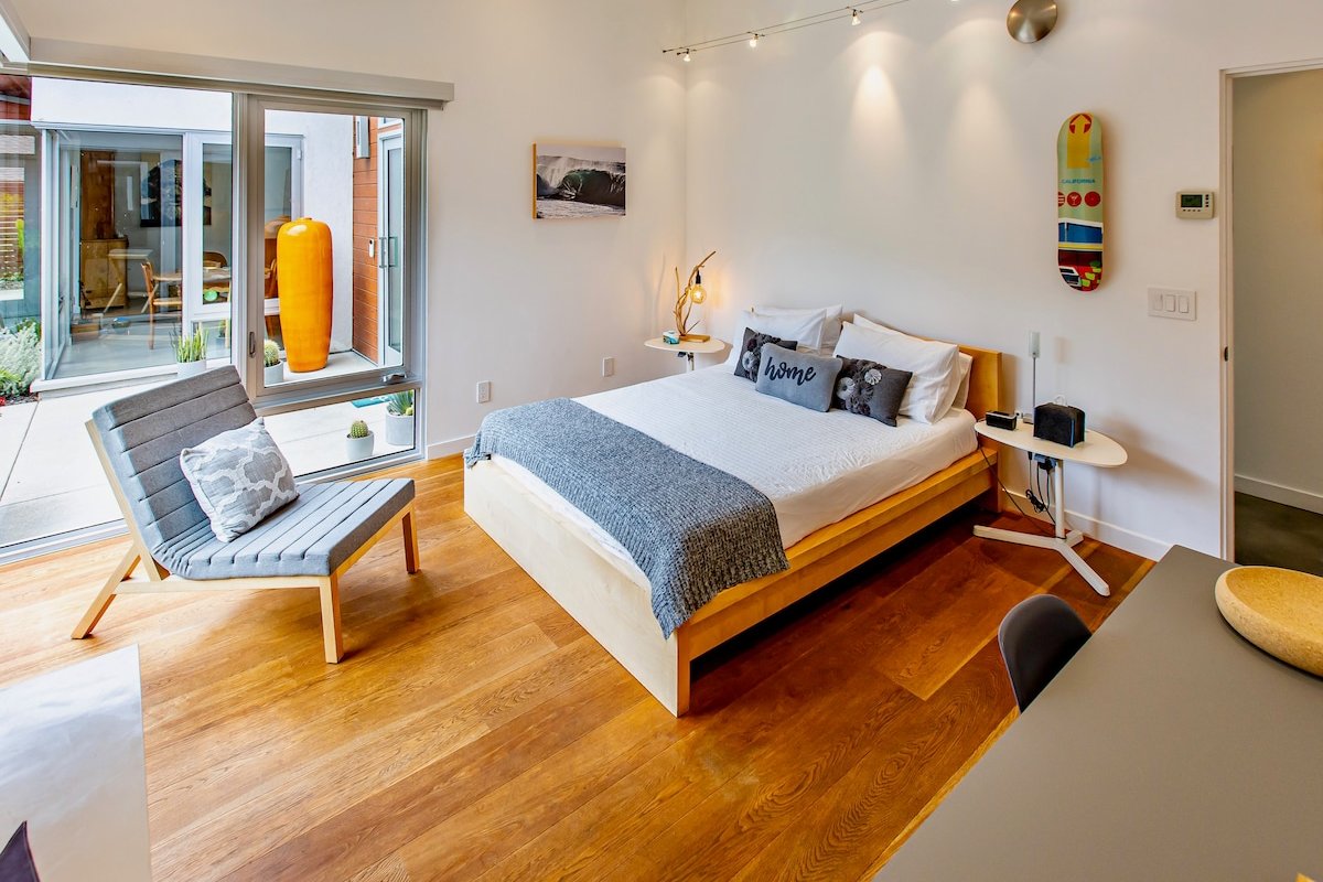 Modern Escape gallery image 3