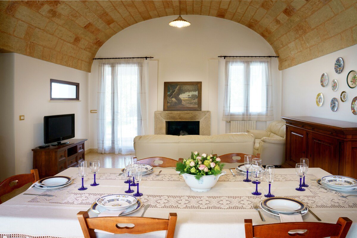 Villa Nichil con piscina esclusiva vicina al mare gallery image 3