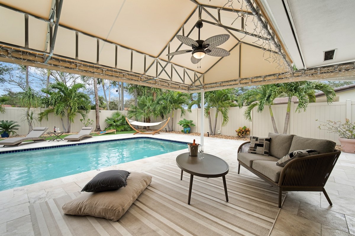 Florida Getaway: near beach, heated saltwater pool gallery image 3