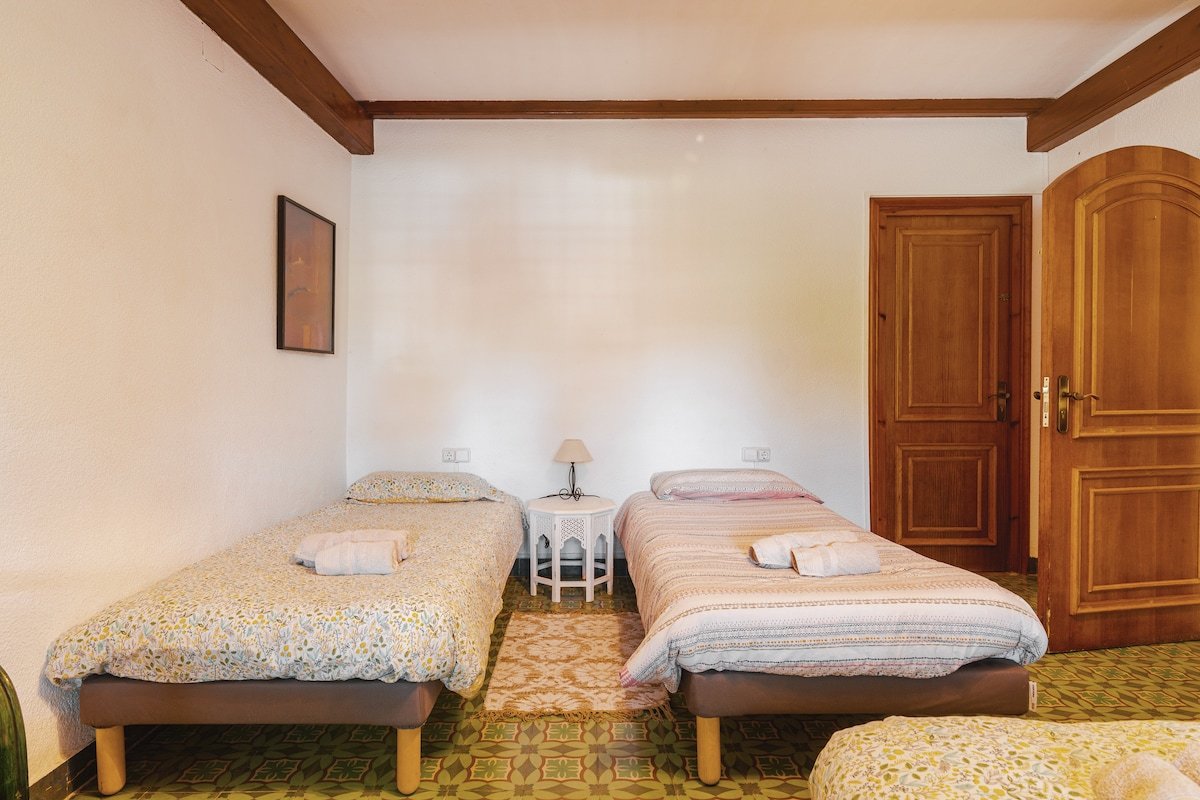 Masía tradicional con piscina. 1 3 plazas gallery image 4