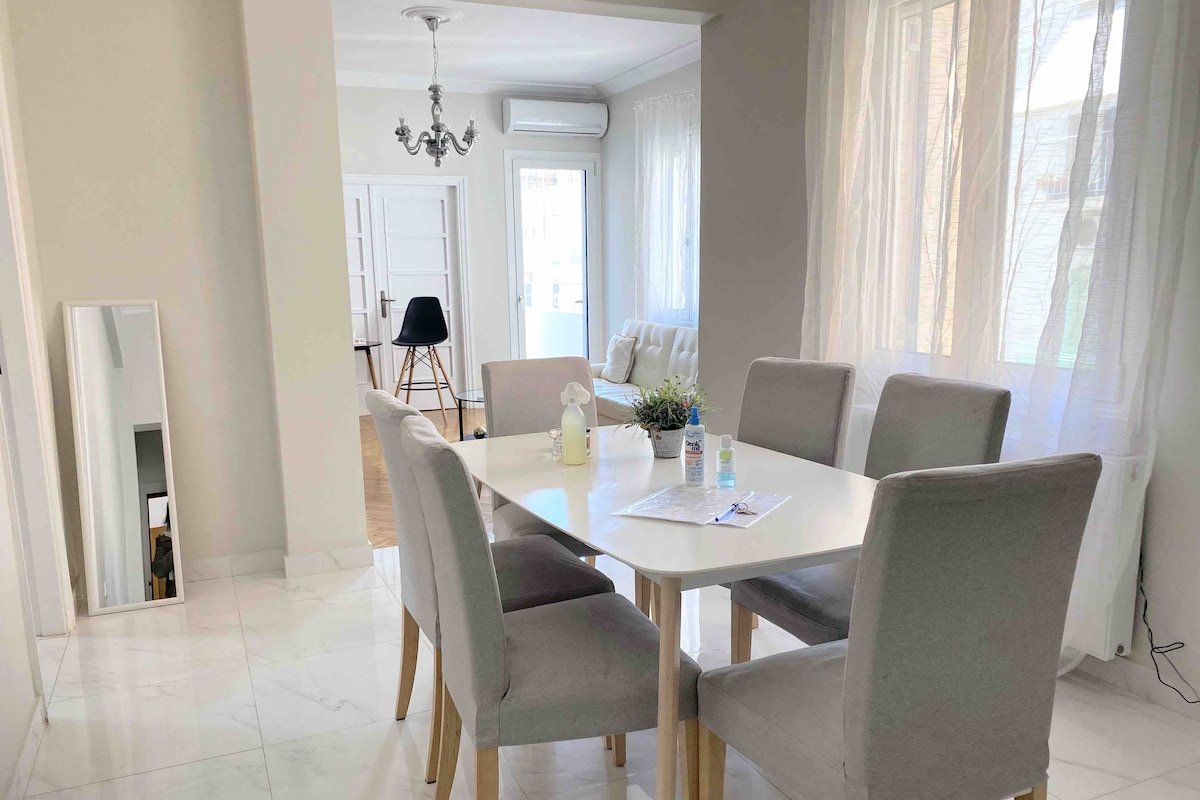 HighEnd 2bdr Apt in Plaka(+Netflix) -50mbps wifi- gallery image 4