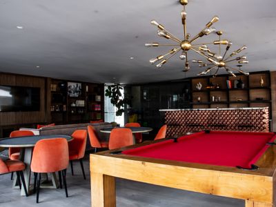 4 BR in 2 beautiful apartments