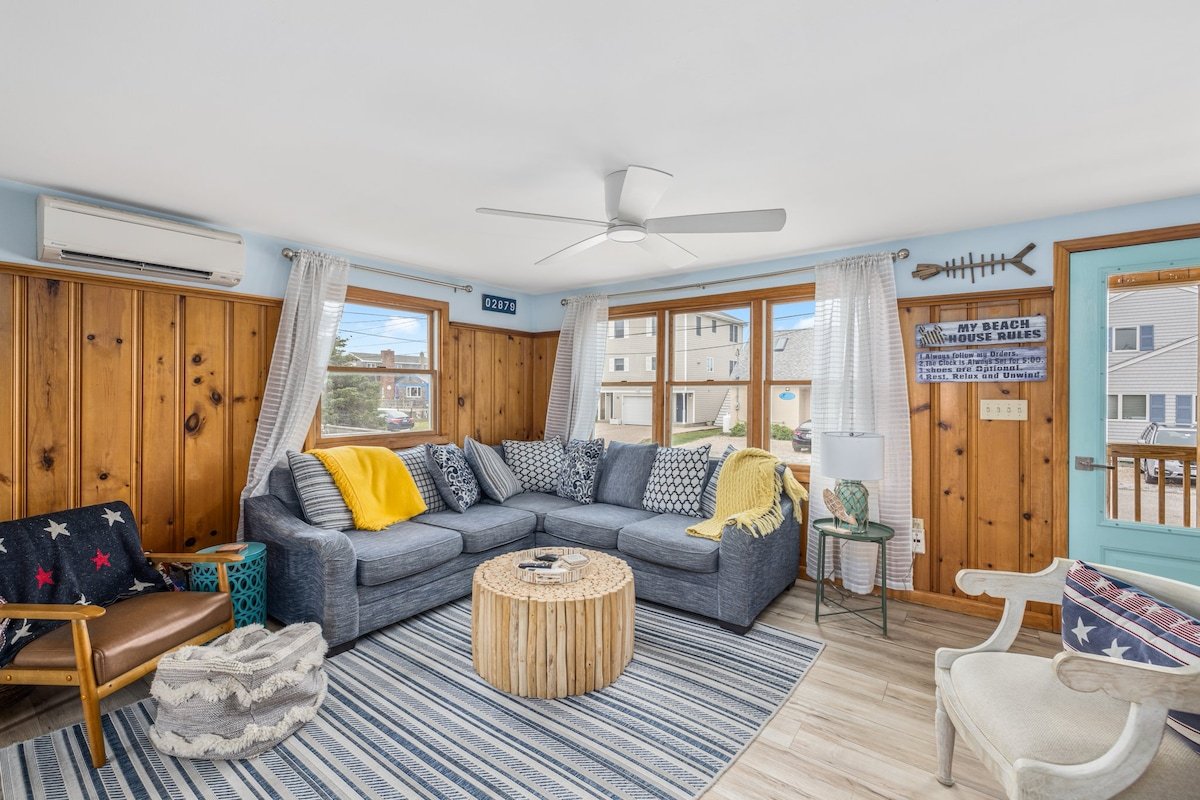 Skip to East Matunuck Beach gallery image 5