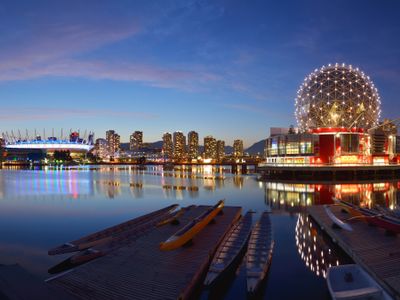 Executive Condo 3 beds 2 separate baths ac parking