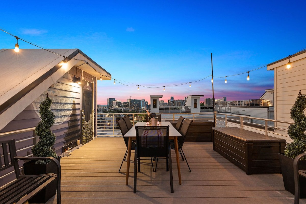 Two luxury homes~ Walkable to The Gulch & Downtown gallery image 3