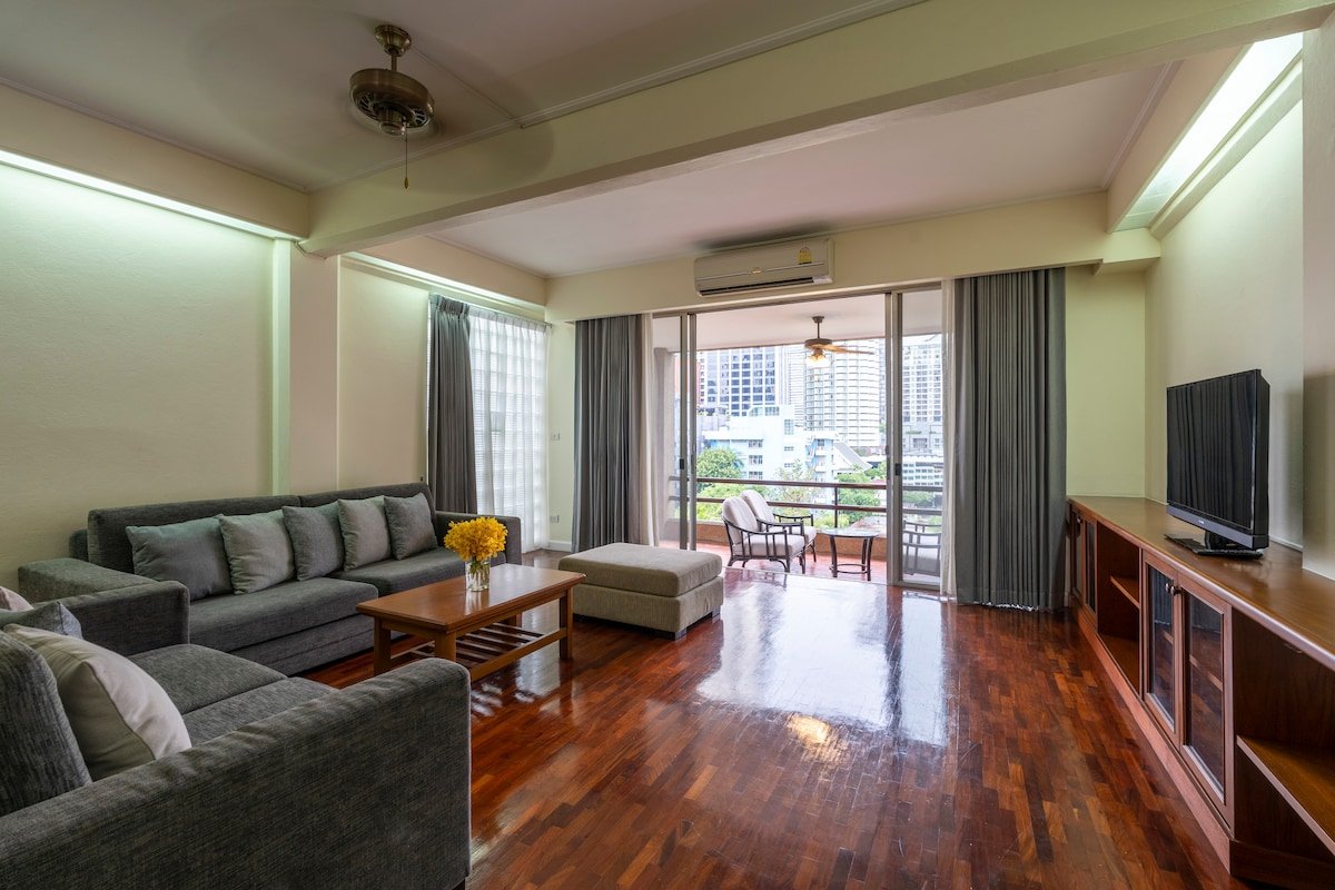 3br. modern near BTS 100 m. gallery image 2