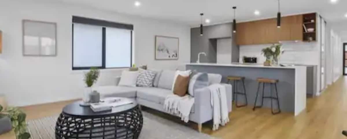 Secure Dog Yard – Executive Home WiFi 80″SMART TV gallery image 4