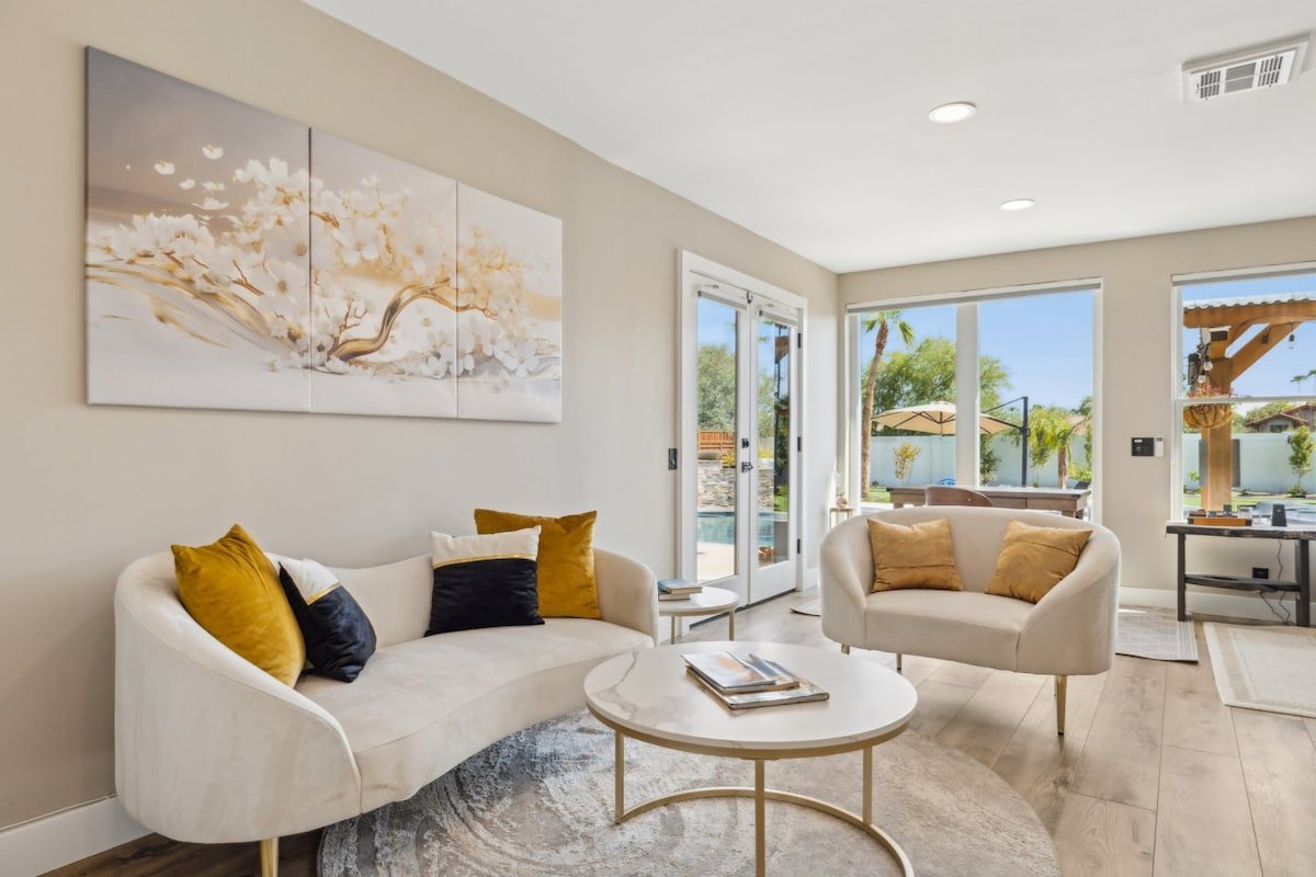 Lux Home Heated Pool|Golf Sim|Pickleball|Spa|Sauna gallery image 2