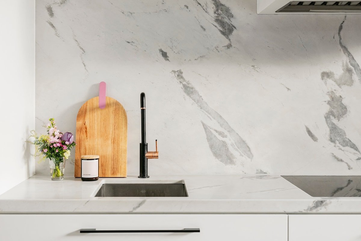 Luxury living in exclusive location gallery image 4