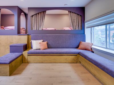 Walk Score 96 | King | 65” TV | W/D | AC