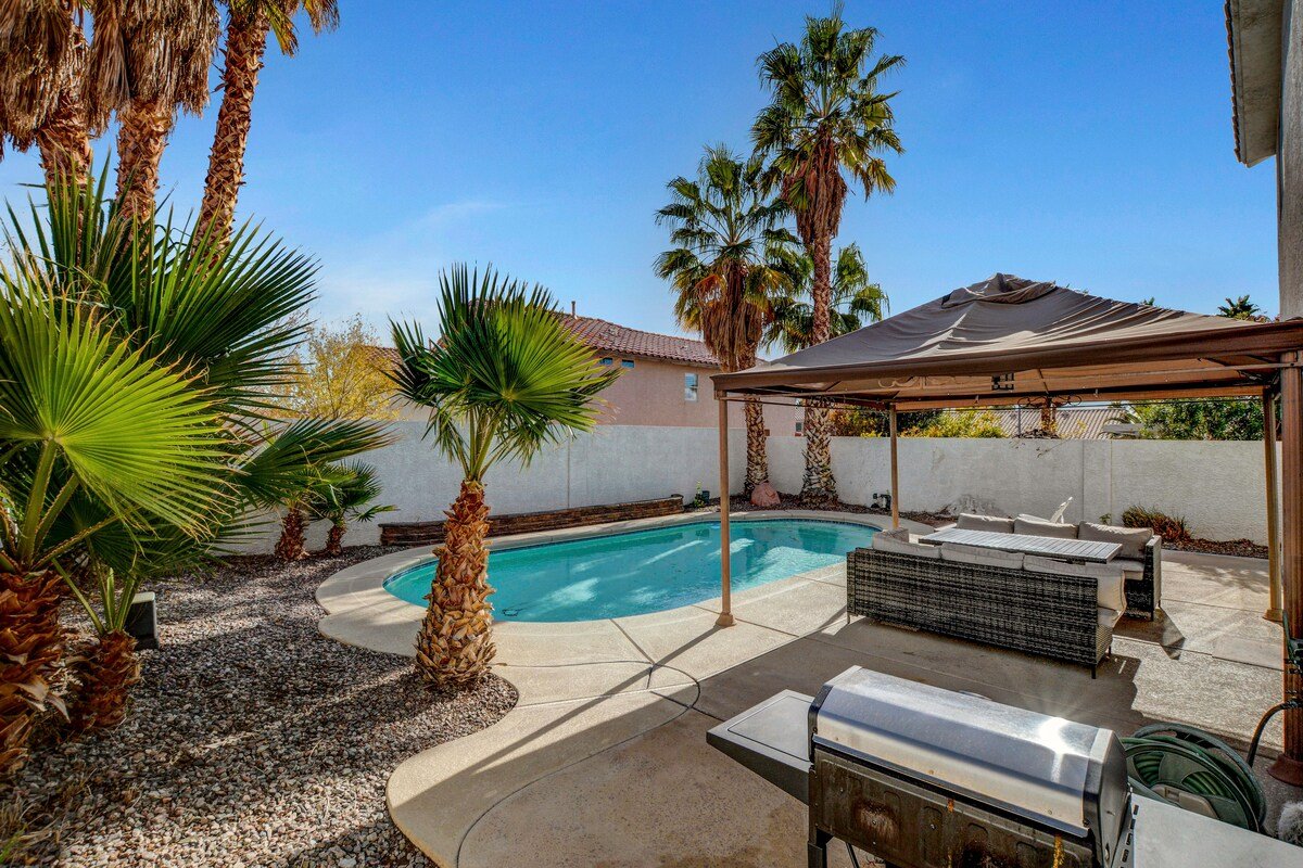 Fabulous Red Villa, Private pool (Up to 8 guests) gallery image 4