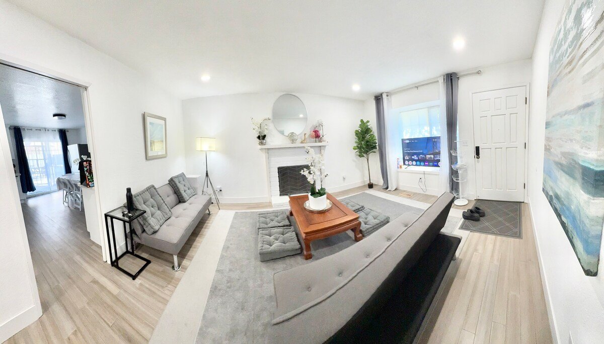 Central Palo Alto Home with AC gallery image 3