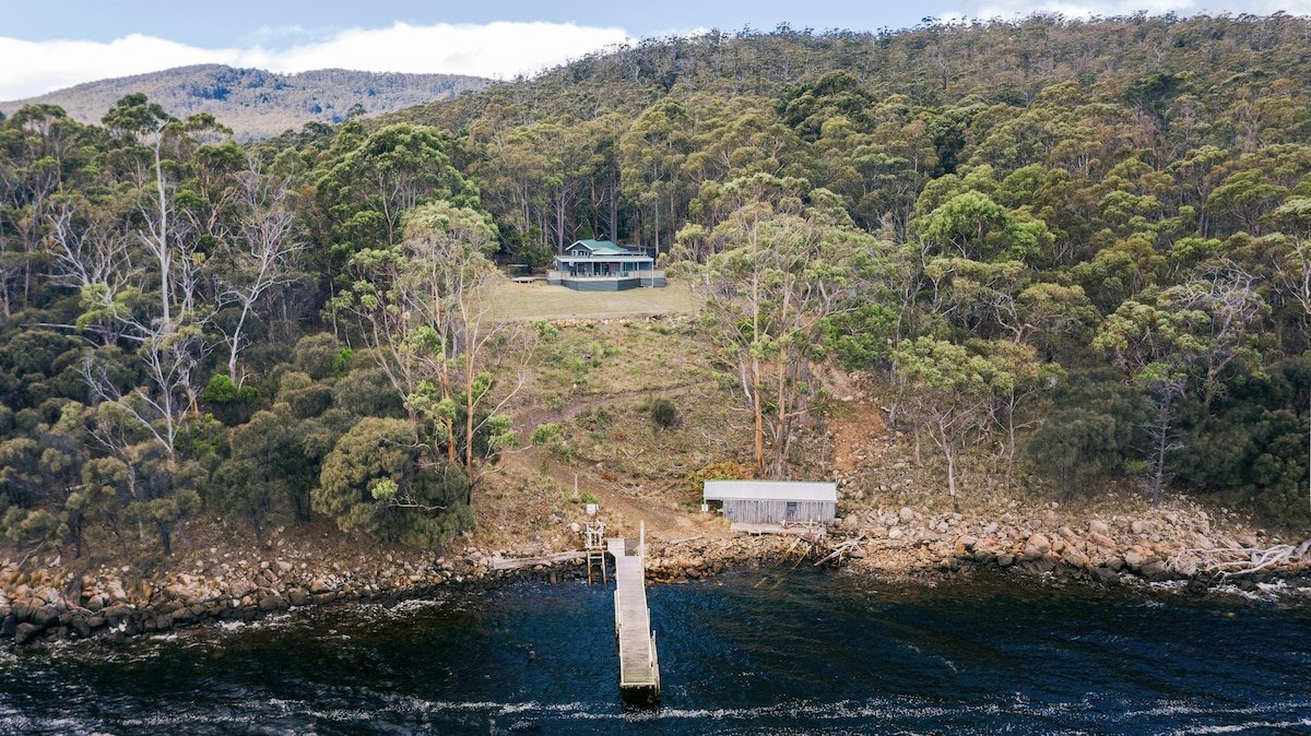 The Pier House – Unique coastal adventure gallery image 2
