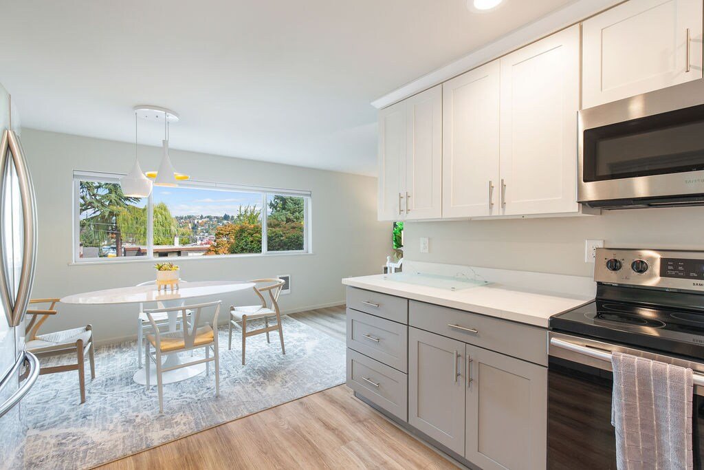 3BR Chic Queen Anne Retreat 4mi to DT Seattle -NEW gallery image 5