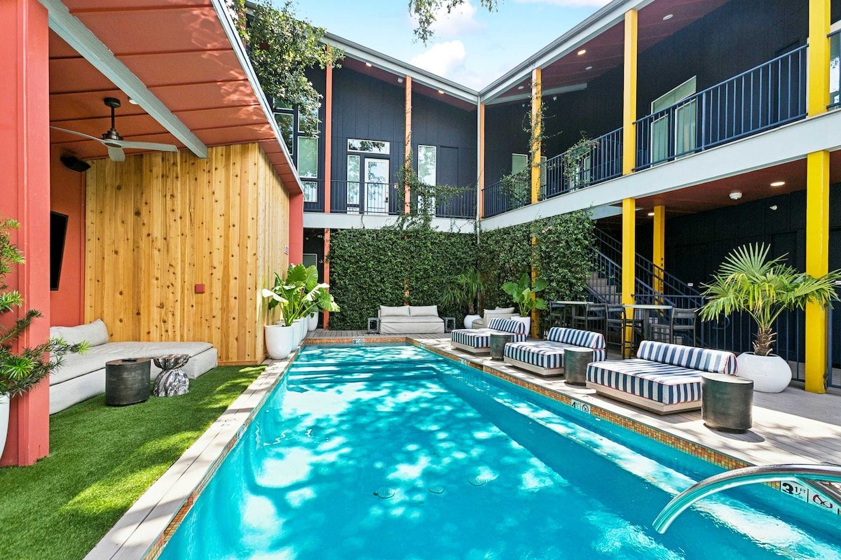 The Syd | Swamp to City | Heated Pool & Oasis gallery image 2