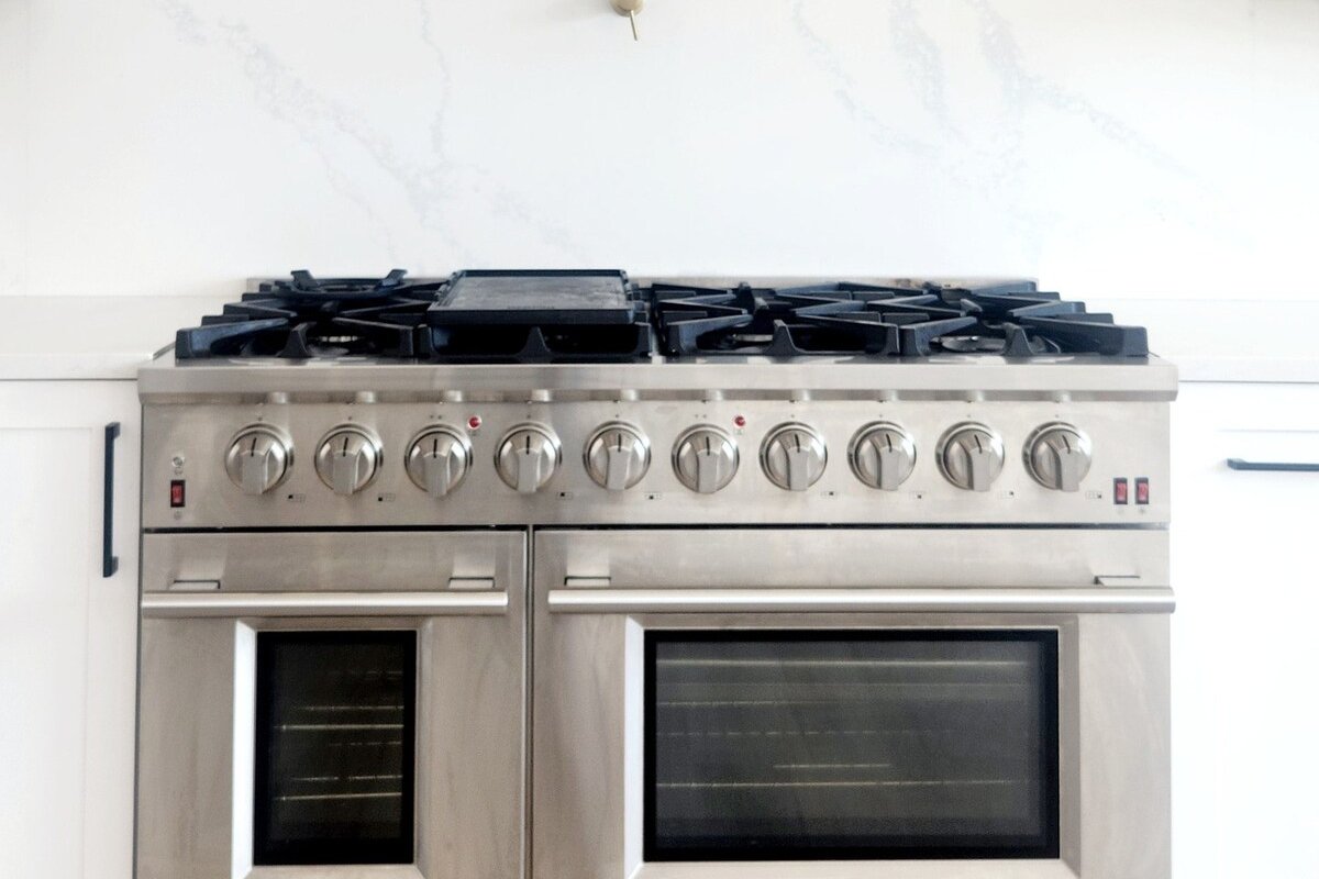 Modern Farm Oasis gallery image 4