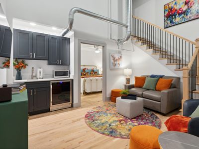 Majestic Lofts #603 – Printers Alley!