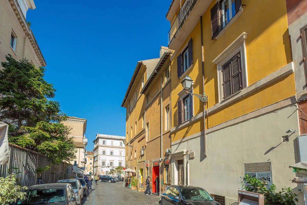 Daplace | Cosima Apartment III gallery image 5