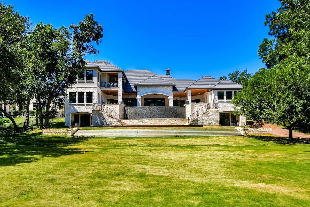 Above Ridgeview I Lakefront | Pool & Spa l Party D gallery image 4