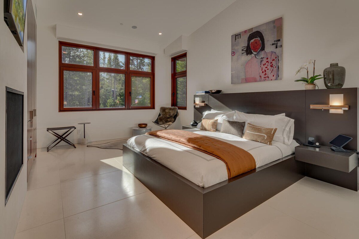 Luxury River Retreat – TLUXP gallery image 5