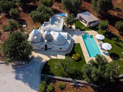 Trullo Della Grotta, San Michele Salentino, Puglia