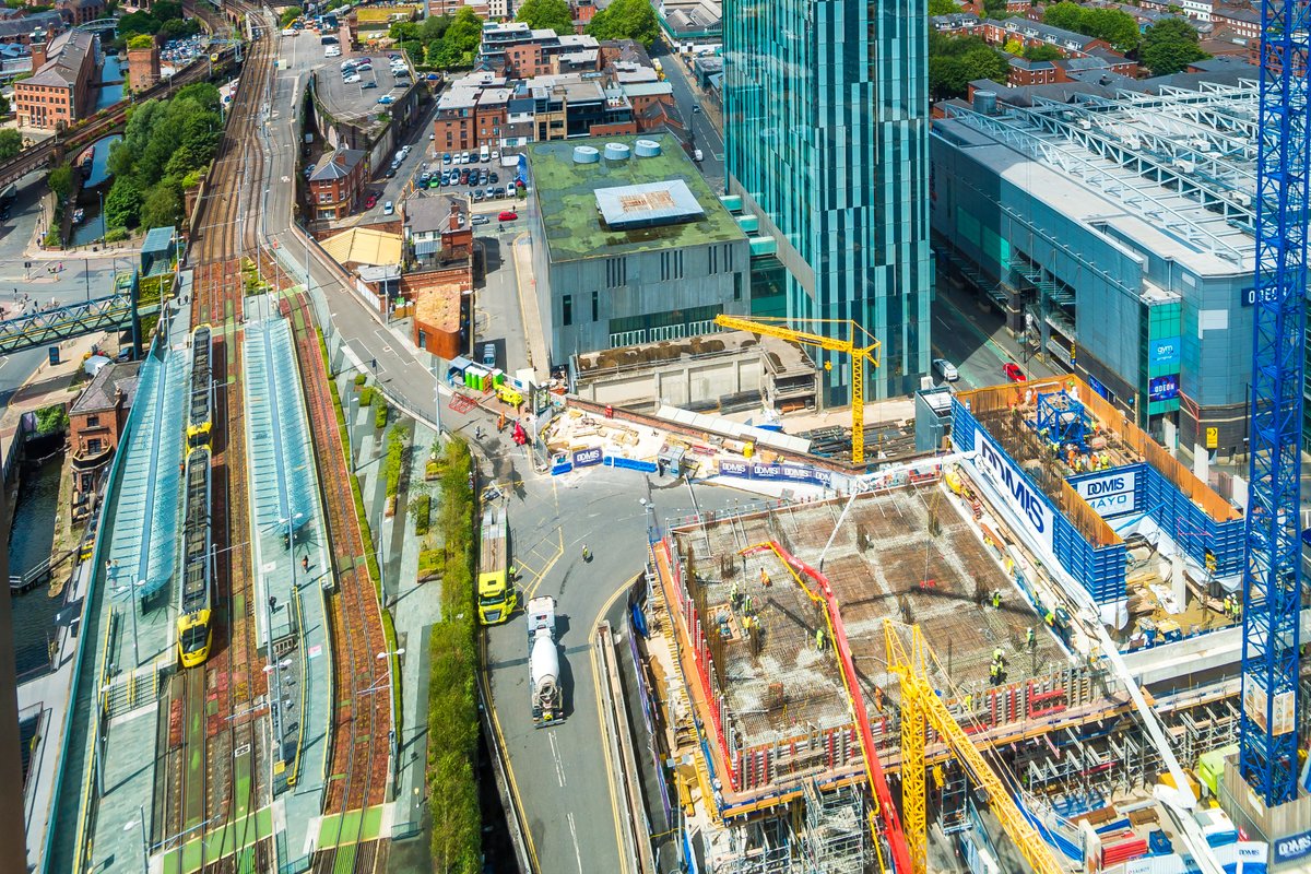 3 Bed Apt with Skyline Views in Central Manchester