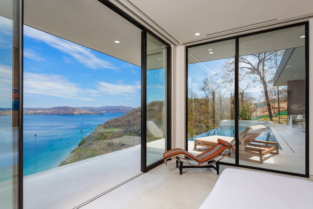 Coastal retreat nestled in Peninsula Papagayo gallery image 2