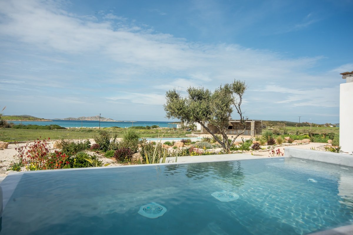 White Sand Paros Villa Love gallery image 2