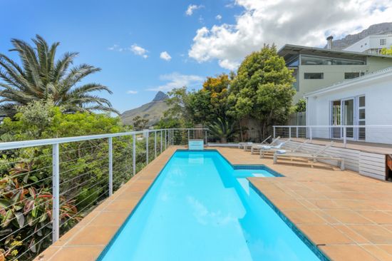 Rontree Reflections Photo 25