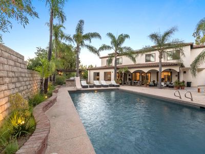 *Private Water Park* Hidden Cave! Outdoor Ktchn!