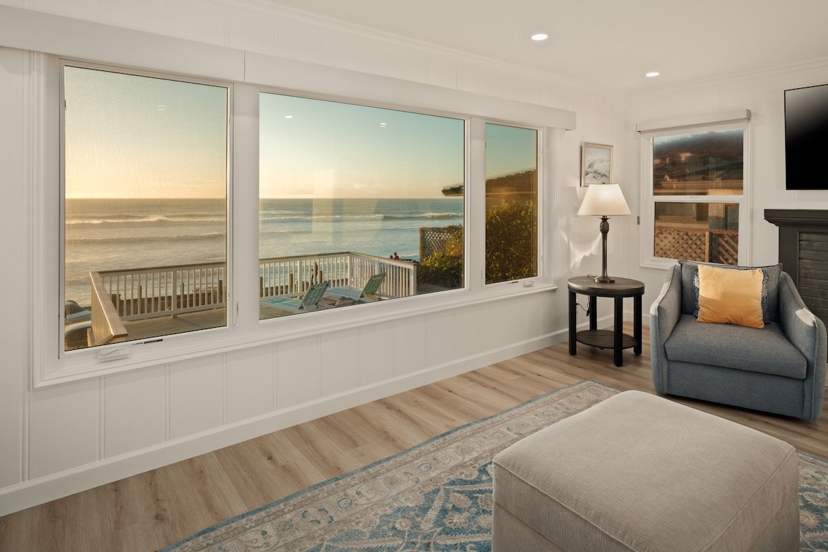 Oceanfront Home at Windansea Beach w/ AC gallery image 5