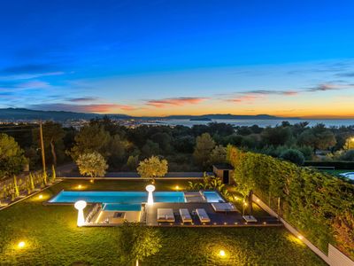 Top Lux Villa* BBQ & Gym* Heated Pool *