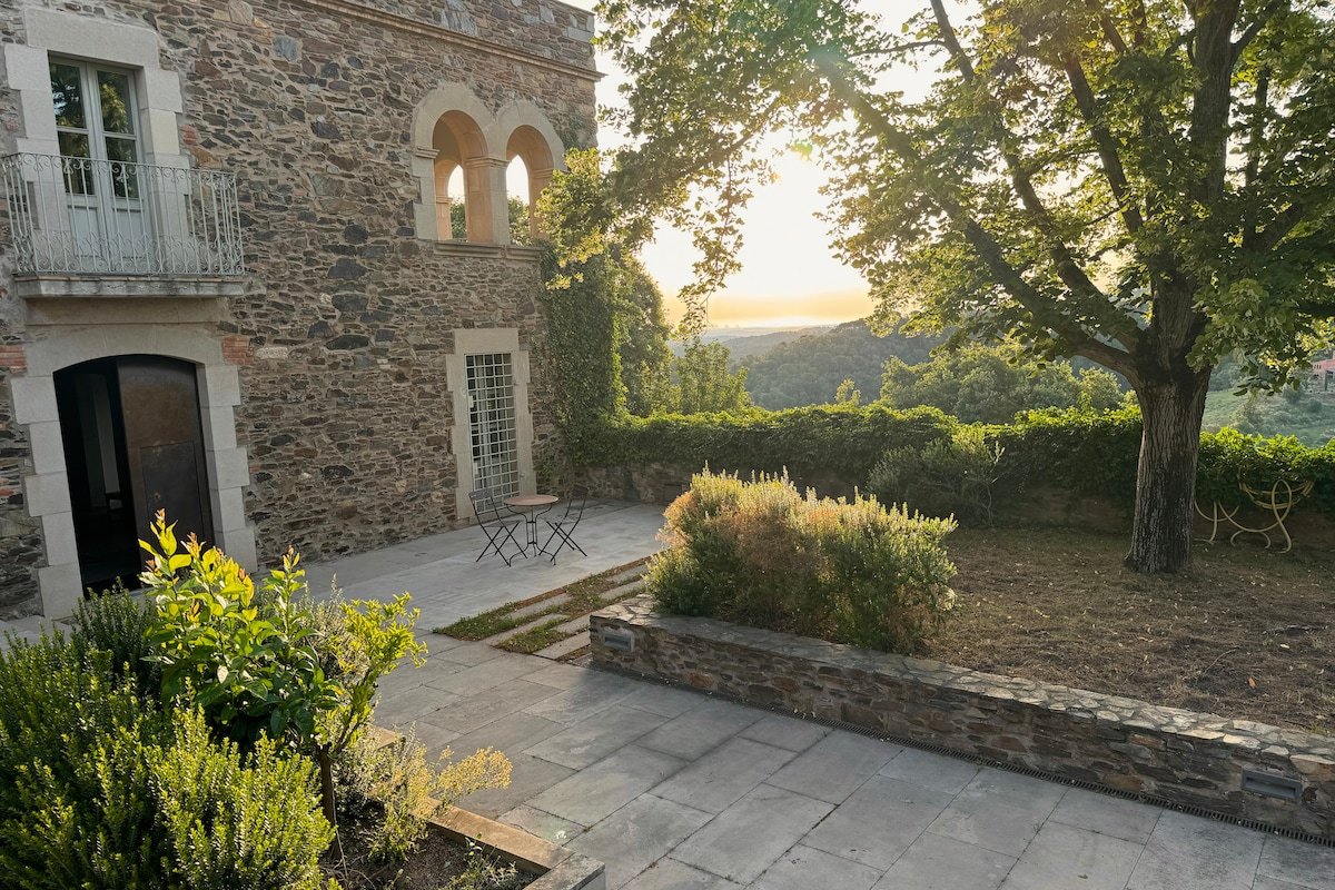 Can Juliol, a beautifully restored stone villa gallery image 3