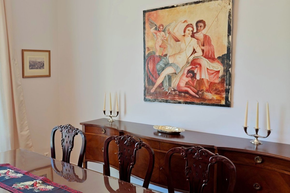 Grand suite in the temple of Zeus