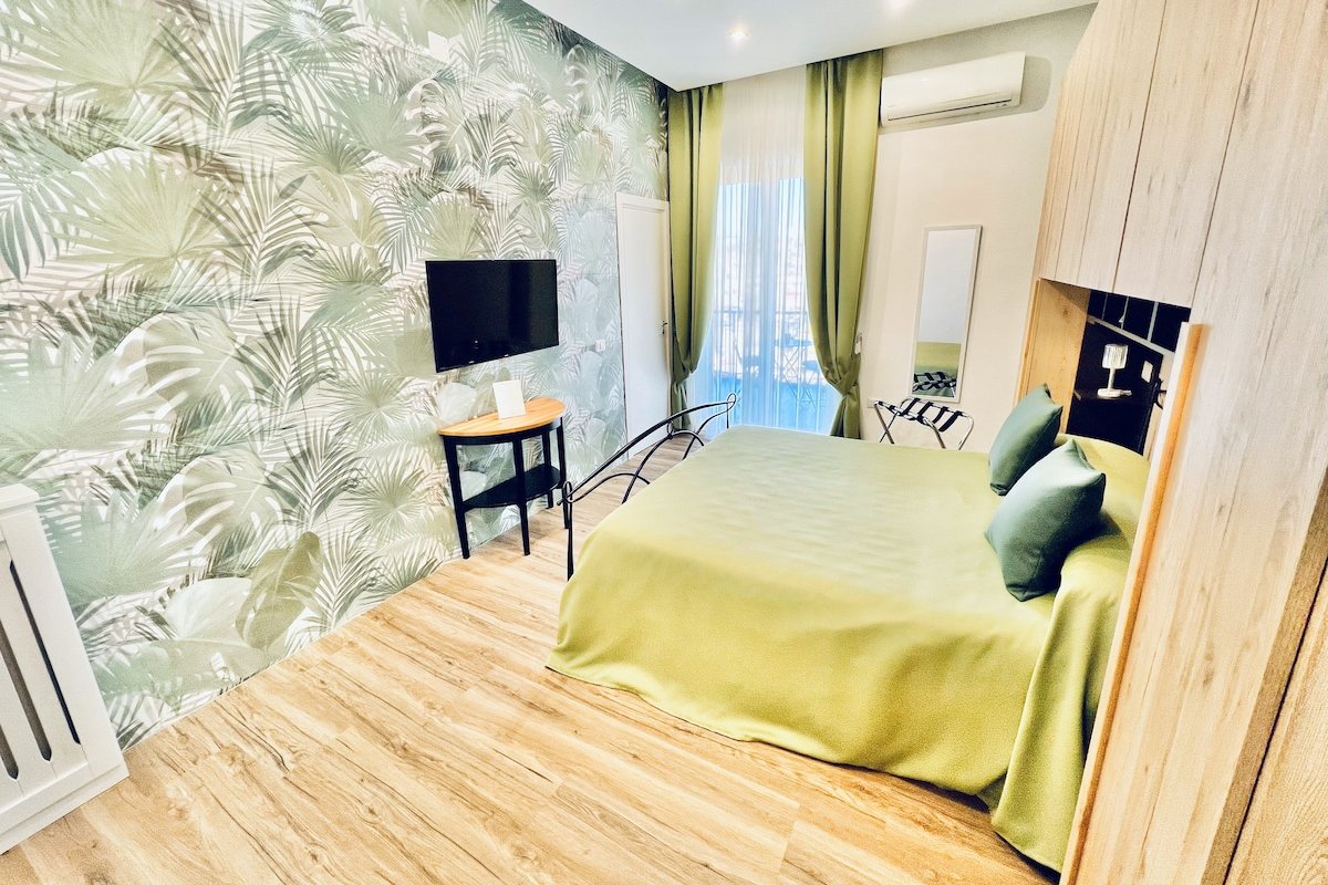 Struttura Panoramica con Vista Mare e sulla Città gallery image 5