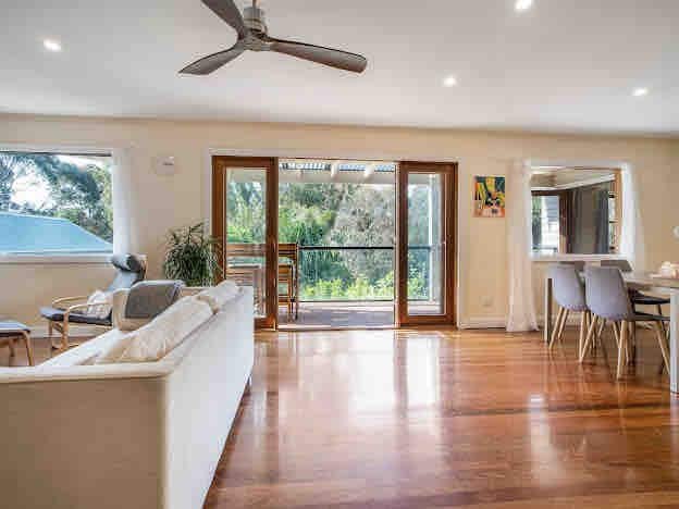 Panoramic Treetop View |Mini Golf| 5 Car Park gallery image 2