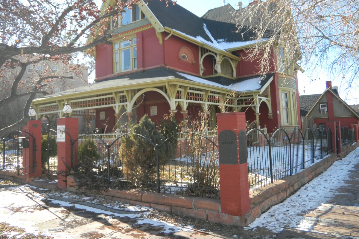 Unique Historic Victorian Mansion near Downtown