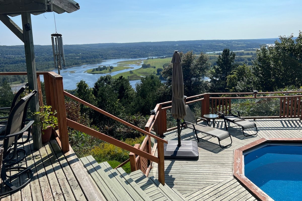 Cliffside, $M VIEW, Pool, Hot Tub, close to DT gallery image 2