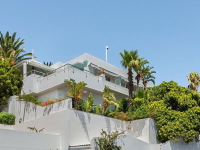 Sea of sunset – stylish & views!