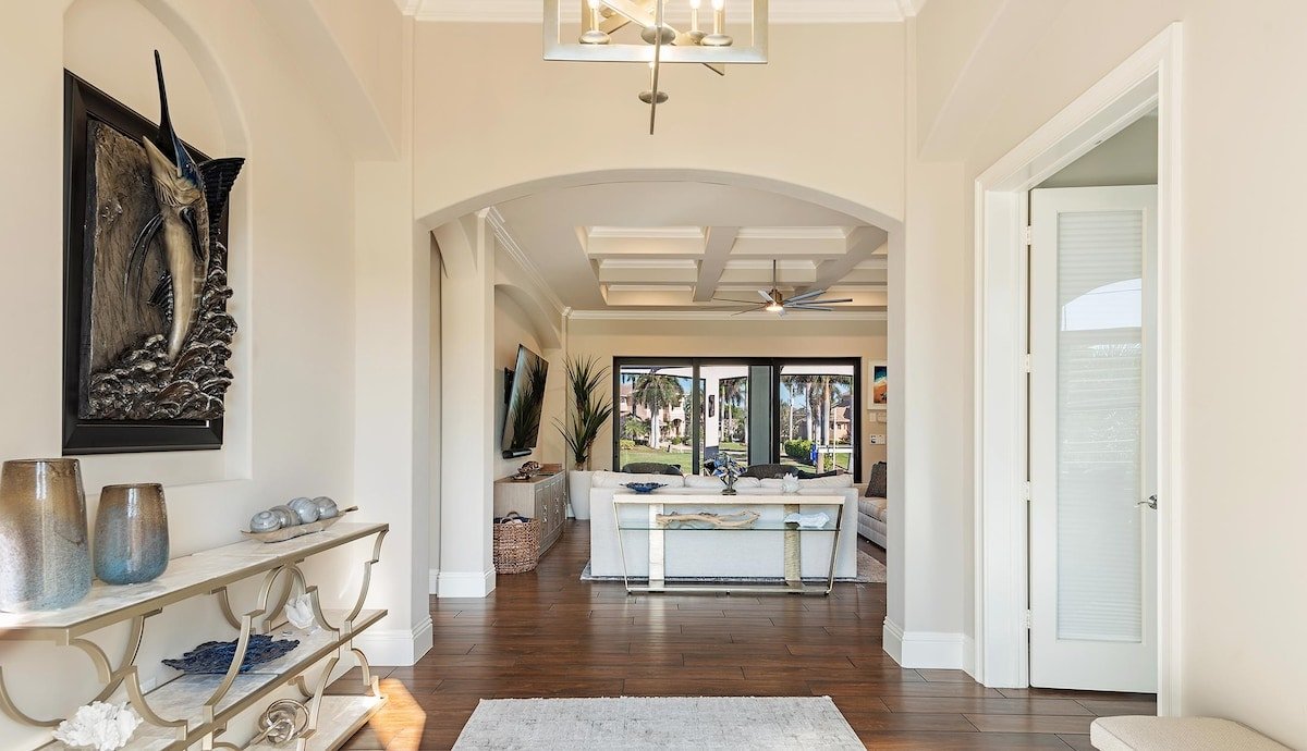 Magnolia gallery image 2